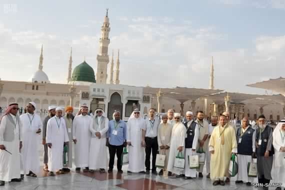 أدلاء المدينة المنورة تقدم أفضل خدماتها لضيوف الرحمن زوار المسجد النبوي