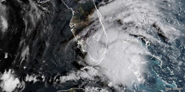 عاصفة مدارية تضرب الطرف الجنوبي من فلوريدا بأمريكا وتتجه نحو لويزيانا