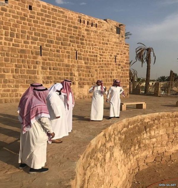 وفد طبي من جامعة الملك فيصل يستهل زيارته لتبوك بالمتاحف والمعالم الاثرية