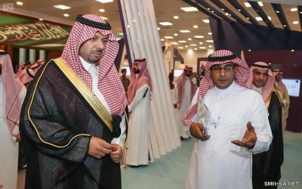 أمير الحدود الشمالية يدشن مشروعات تنموية وبلدية بالمنطقة بقيمة 765مليون ريال