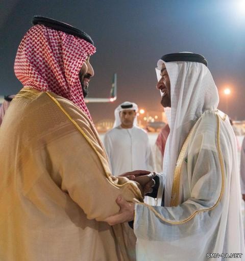 الأمير محمد بن سلمان  يصل للإمارات و الشيخ محمد بن زايد في مقدمة مستقبليه