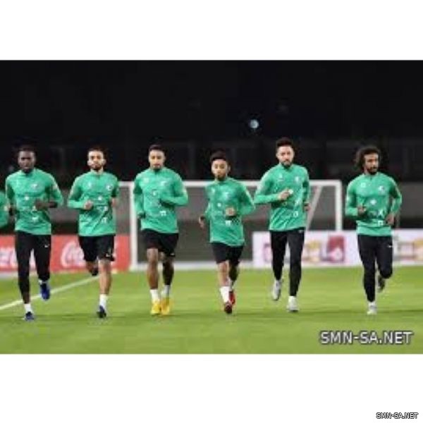 المنتخب السعودي الأول لكرة القدم يبدأ برنامجه التدريبي في دبي