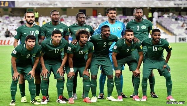 المنتخب الوطني الأول لكرة القدم يبدأ تدريباته في أبوظبي استعدادًا لكأس آسيا