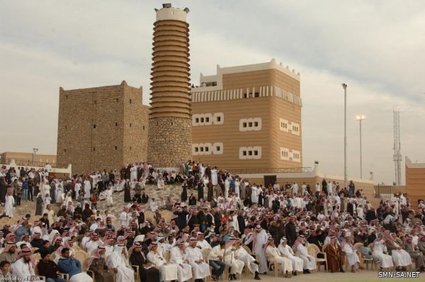 مؤسسة النقد تعرّف الزوار بوسائل كشف العملات المزورة في جناحها بالجنادرية