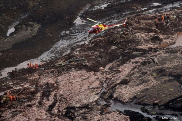 السلطات البرازيلية : الحصيلة المؤقتة 34 قتيلاً وحوالى 300 مفقود في انهيار منجم جنوب شرق البلاد