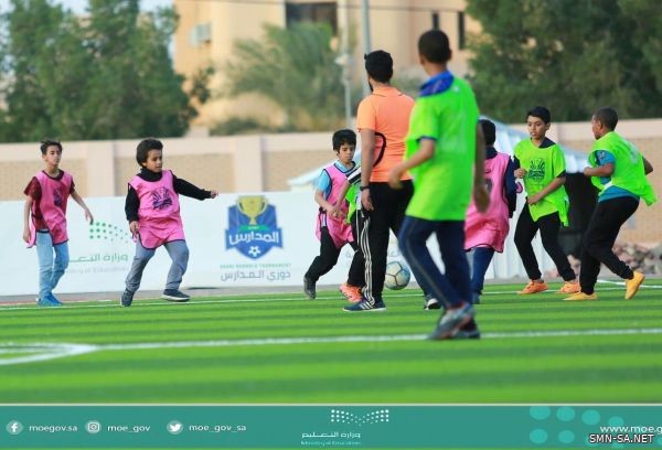 دوري المدارس.. يقترب من تجاوز مرحلة التصفيات الأولية ويخطو نحو النهائيات