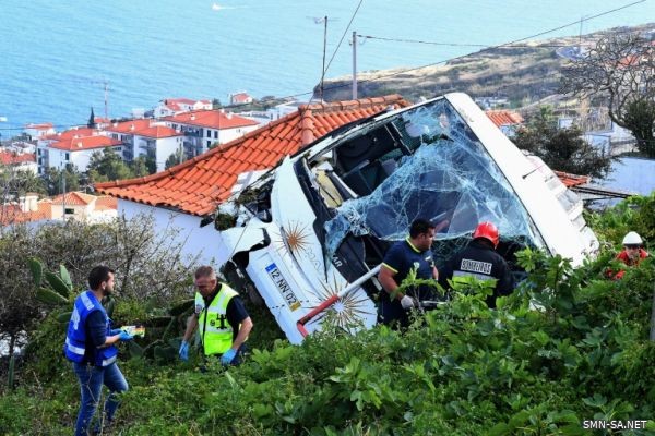 انقلاب حافلة في جزيرة ماديرا البرتغالية ومقتل 29 سائحا المانيا