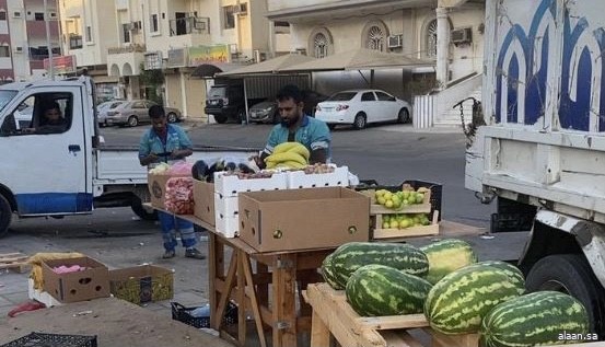 أمانة جدة مصادرة 996ك من الخضروات والفواكه ضمن الحملات اليومية بنطاق الصفا