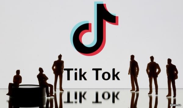 تطبيق TikTok بحظر حسابات أي مستخدمين في إيطاليا لم يتم التأكد من أعمارهم