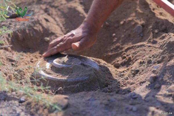 اليمن .. وطن في سجن الألغام