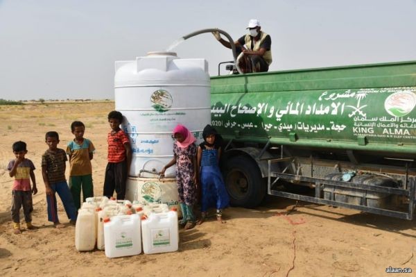 مركز الملك سلمان للإغاثة يواصل تنفيذ مشروع الإمداد المائي والإصحاح البيئي بمحافظتي حجة وصعدة