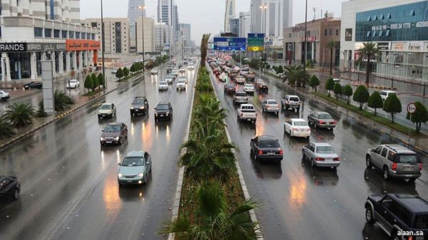 حالة الطقس اليوم .. أمطار رعدية مصحوبة برياح نشطة على عدد من المناطق