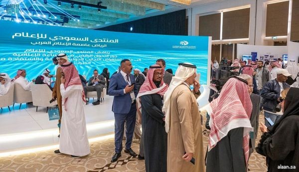 المنتدى السعودي للإعلام .. الخطاف : الظهور على تيك توك يحتاج إلى تعلم التحليل الرقمي