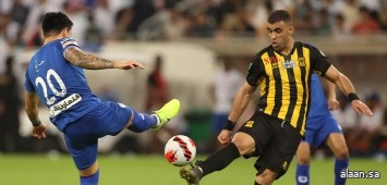 في مباراة إثارة ومتعة بين الفريقين .. الهلال يتغلب على الاتحاد ويتصدر الدوري السعودي