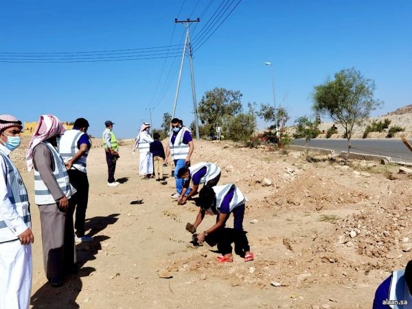 الطائف.. " البيئة والمياه" تنظِّم مبادرات تطوعية لتشجير متنزه "سيسد" الوطني