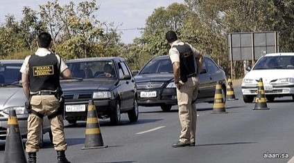 مقتل 17 شخصا إثر سقوط حافلة في وادٍ بِشرق البرازيل