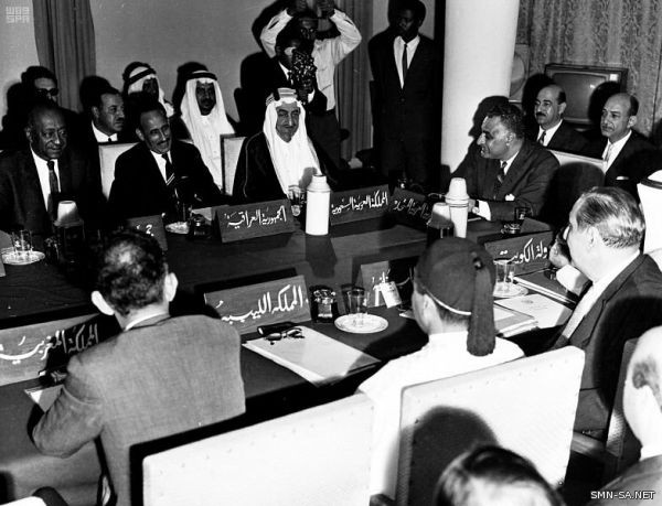 تاريخ القمم العربية وأبرز قراراتها منذ 1946 م