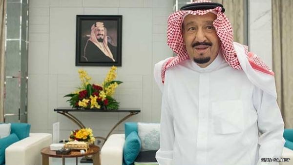 الملك يوجه بتمديد إجازة عيد الفطر المبارك