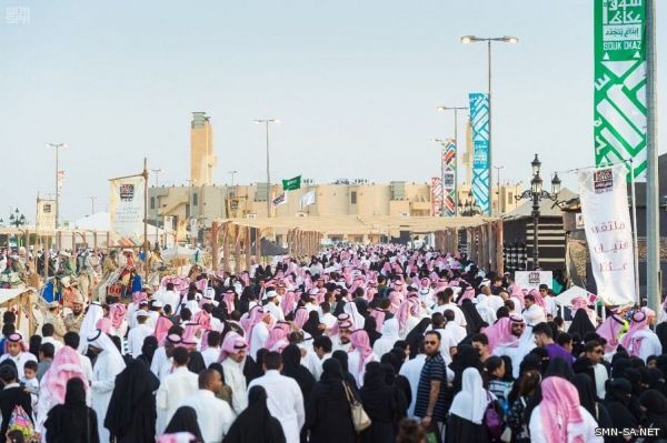 ممثلون سعوديون : الحضور الجماهيري بجادة عكاظ شجعنا على تقديم الإبداعات وإبراز المواهب